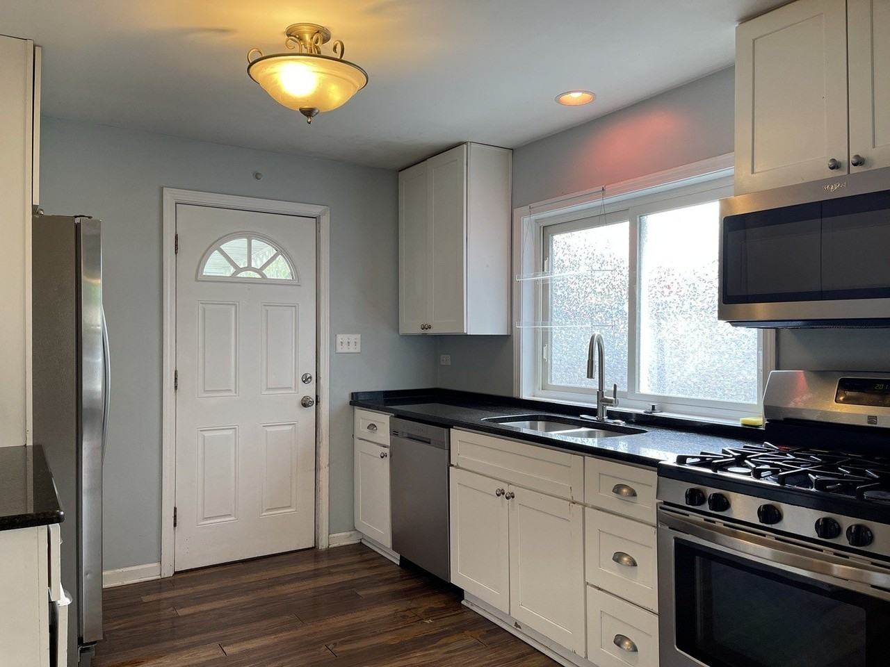 123 Washington Ave - Photo 4 of 15
