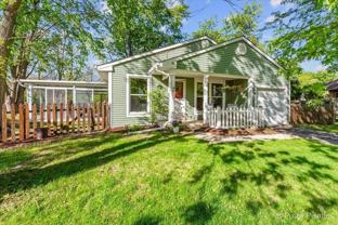 417 Bayview Ave - Photo 1 of 1