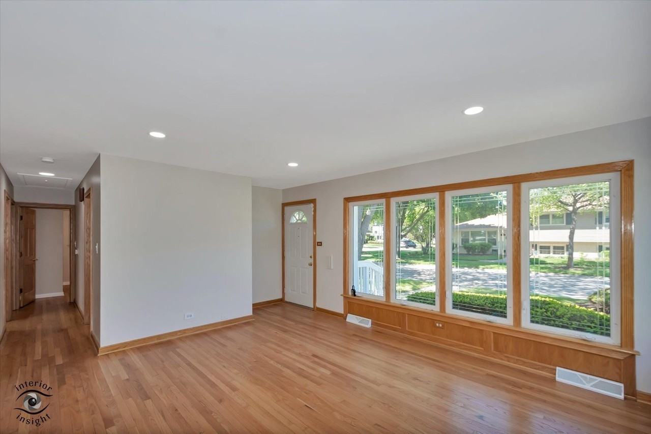 1005 E Park St - Photo 4 of 30
