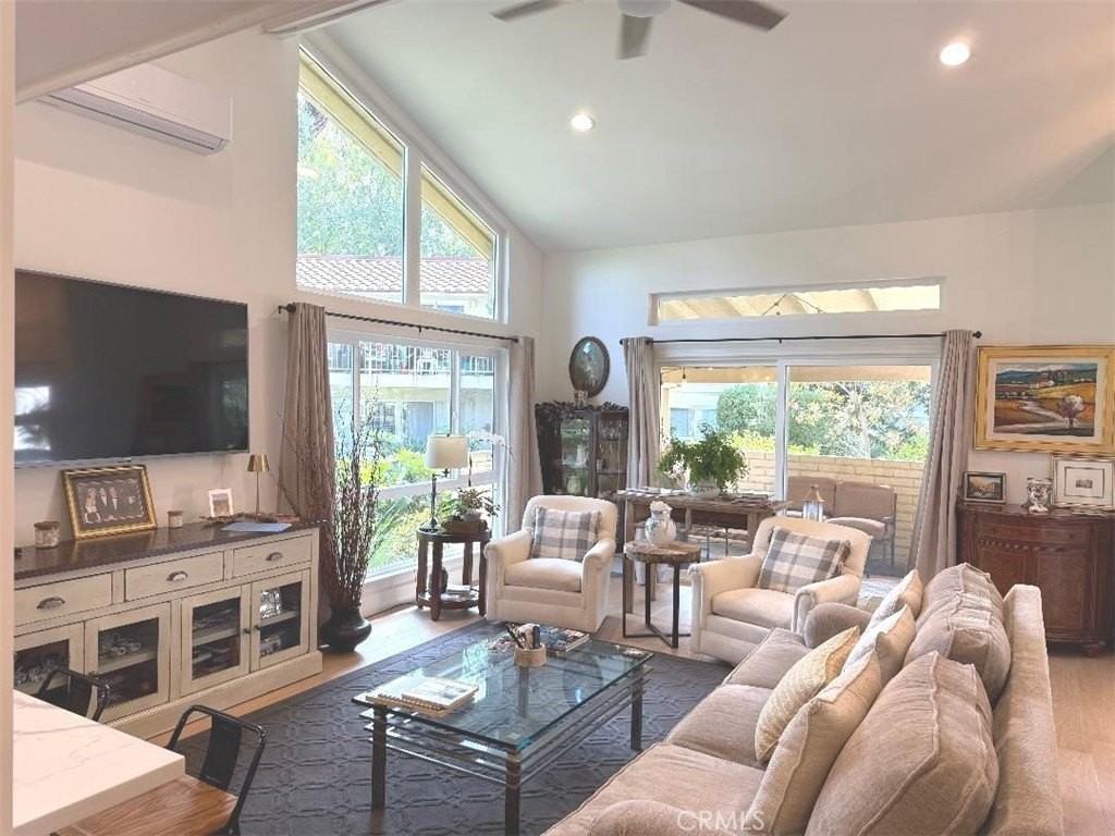 797 Via Los Altos #B - Photo 3 of 16