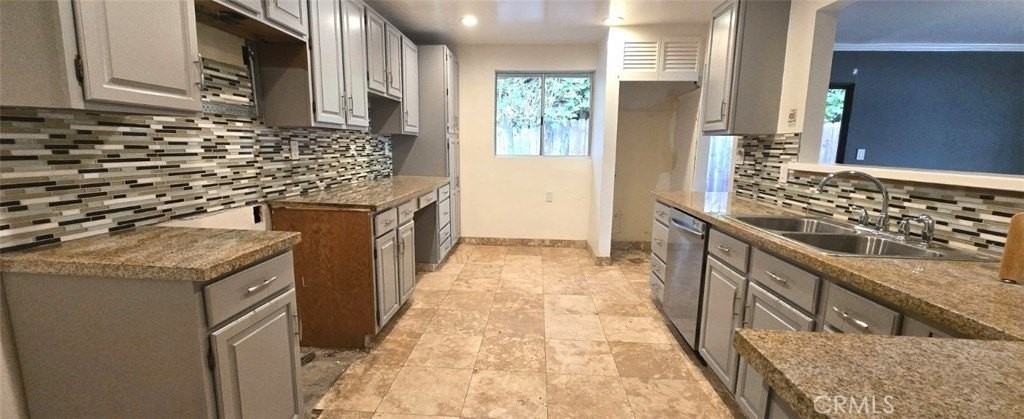 12740 Landale St - Photo 5 of 11