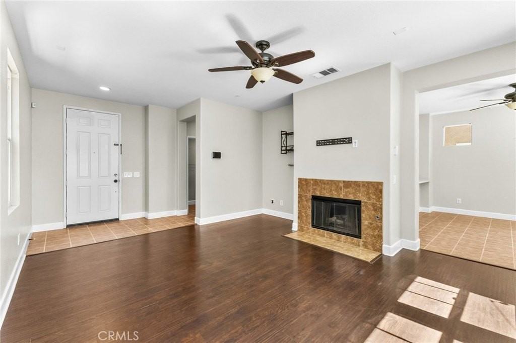 28403 Ravenna St - Photo 6 of 32