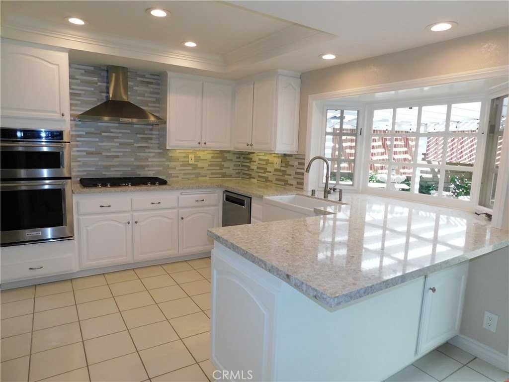 2414 Sarandi Grande Dr - Photo 2 of 24
