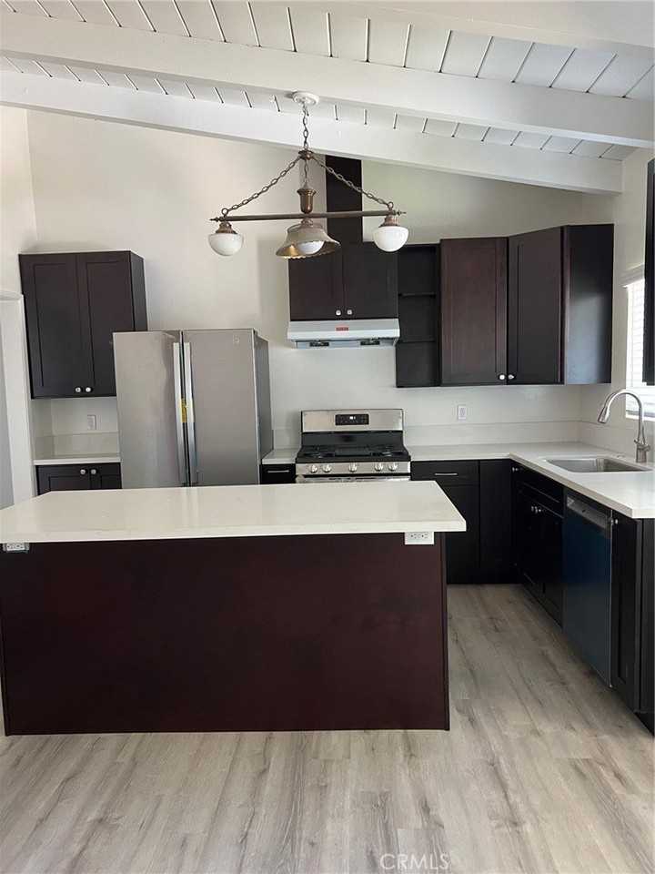 15720 Bonsallo Ave - Photo 5 of 23