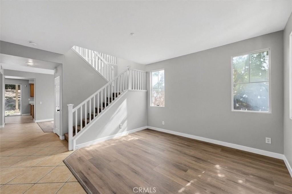 16498 Medinah St - Photo 2 of 11