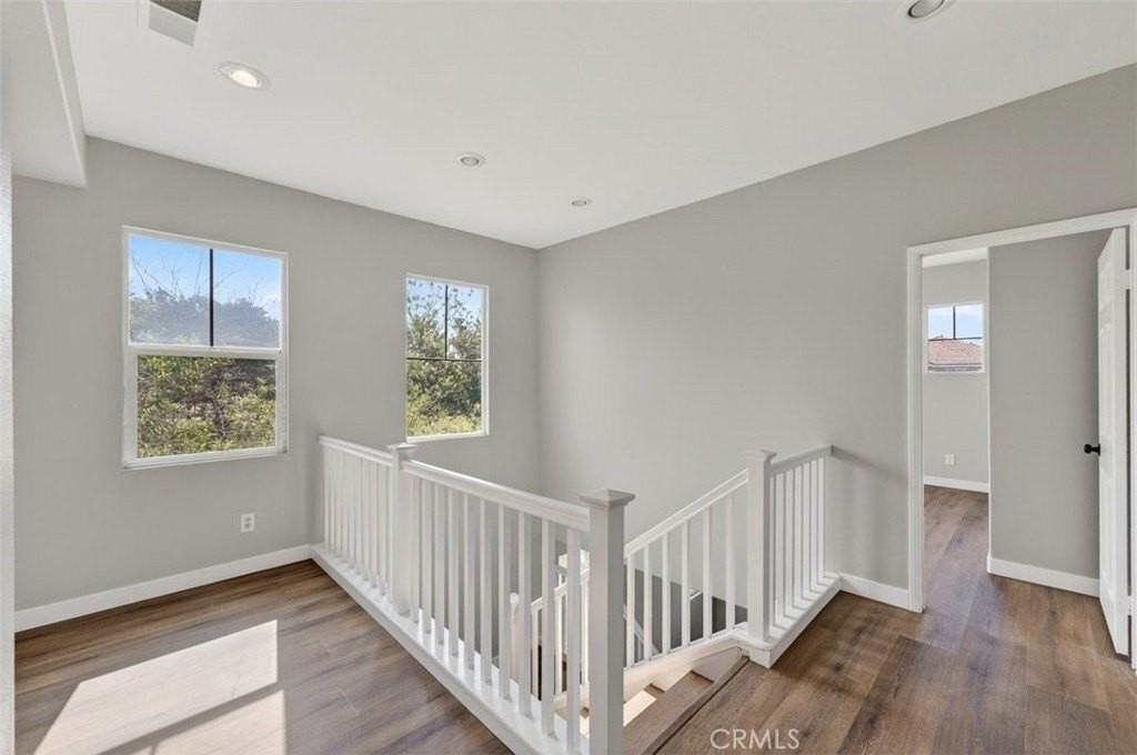 16498 Medinah St - Photo 5 of 11