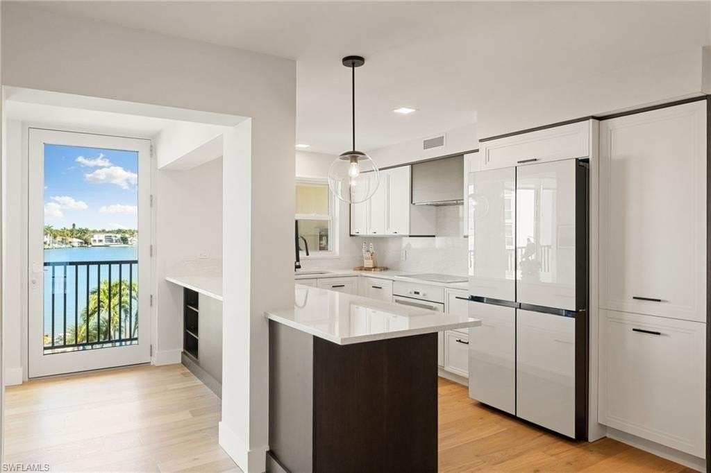 3500 Gulf Shore Blvd N #406 - Photo 5 of 35