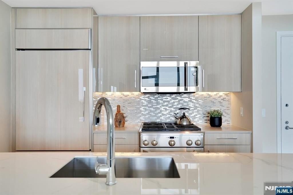 1200 Avenue At Port Imperial 417 - Photo 7 of 26