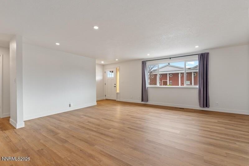 655 Walker Ave - Photo 2 of 13