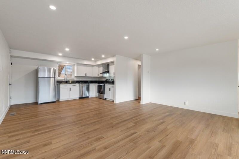 655 Walker Ave - Photo 5 of 13