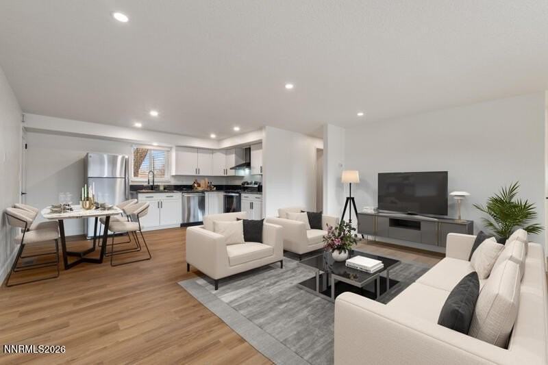 655 Walker Ave - Photo 6 of 13