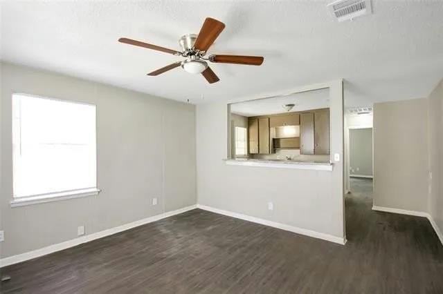 3109 Hunter St #A - Photo 5 of 11