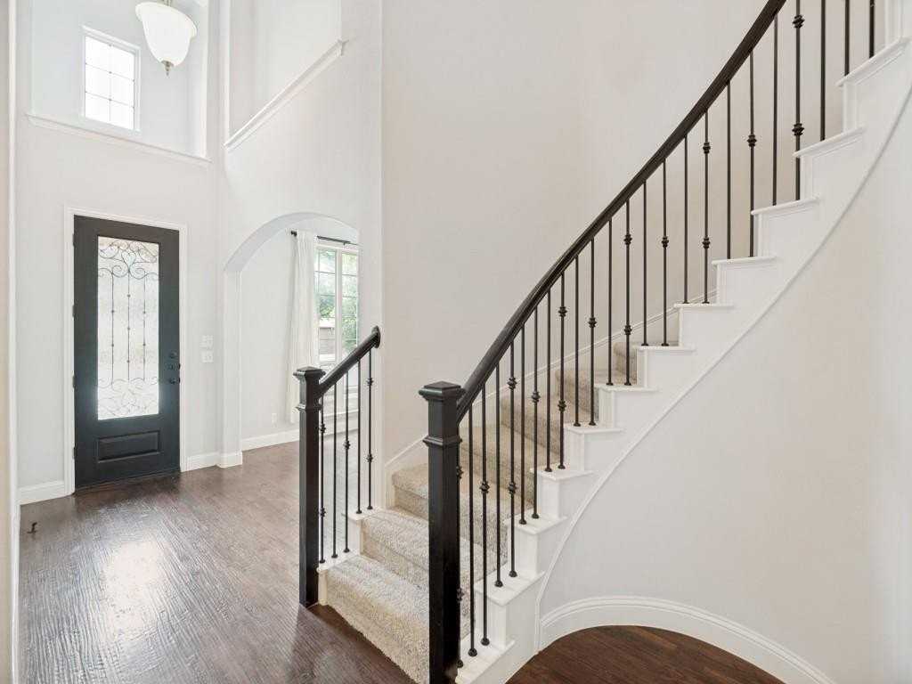 5009 Joseph St - Photo 4 of 31