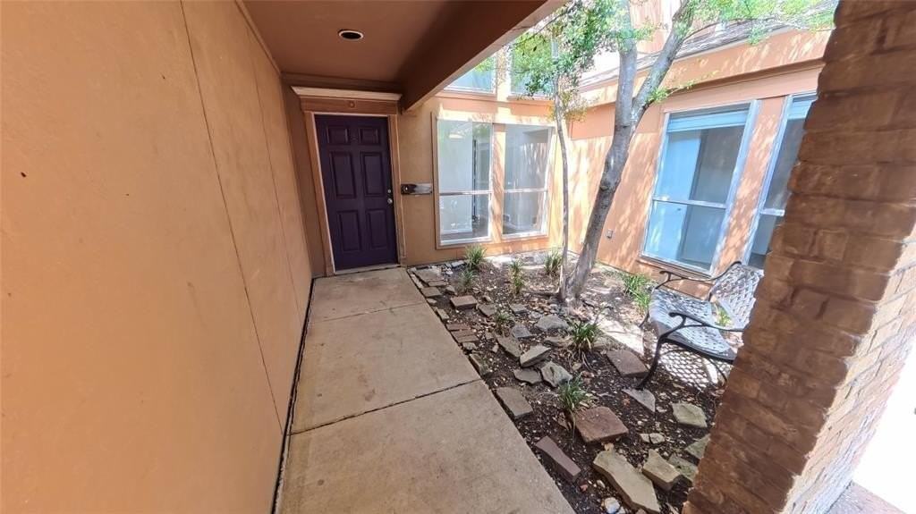 7215 Cutter Mill Dr - Photo 2 of 27