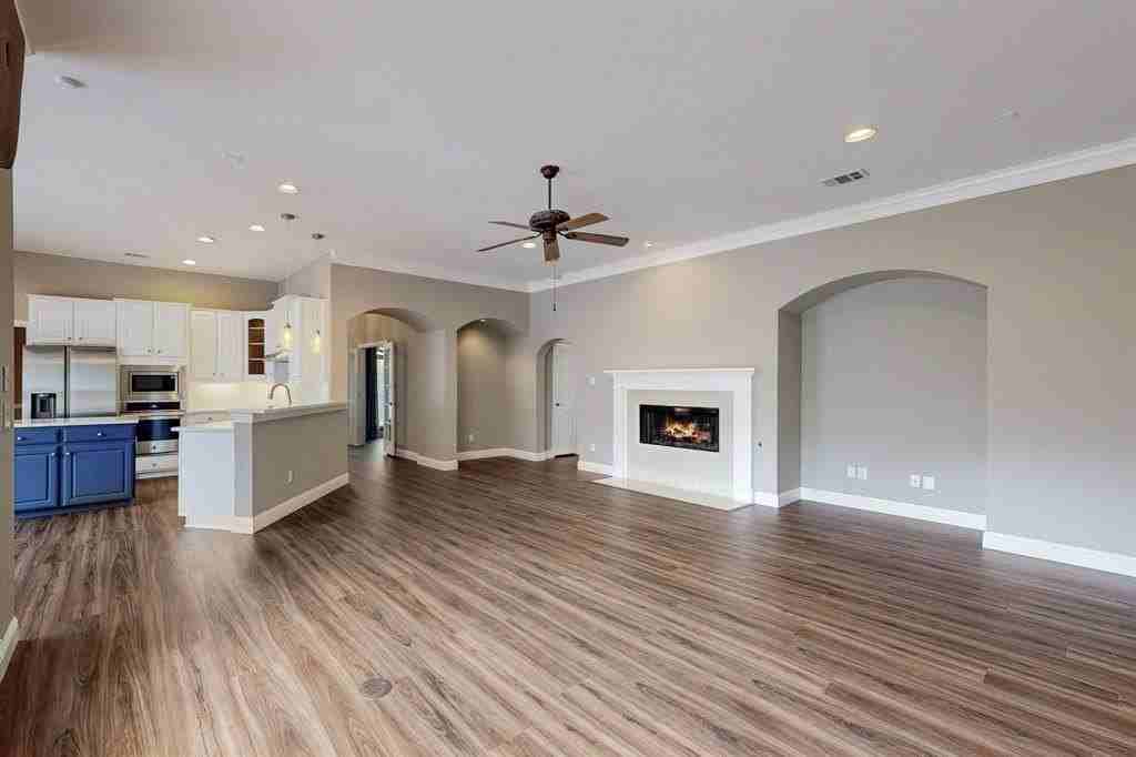 644 Stafford Cir - Photo 2 of 40