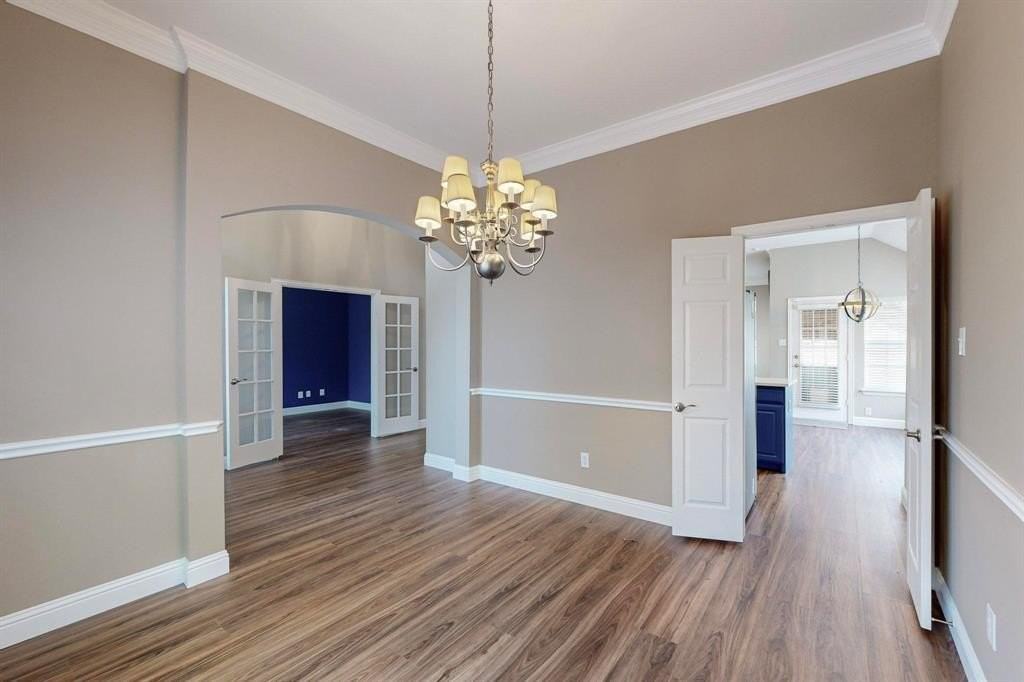644 Stafford Cir - Photo 3 of 40