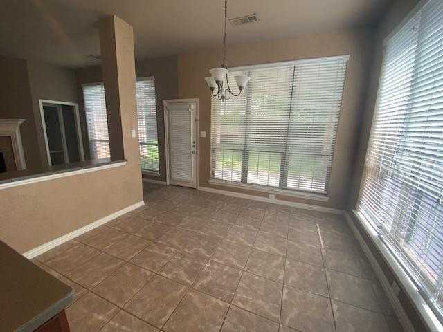 2633 Deer Hollow Dr - Photo 4 of 16