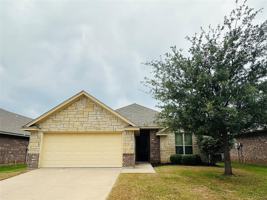 featured image of 1409 Lauren Ln