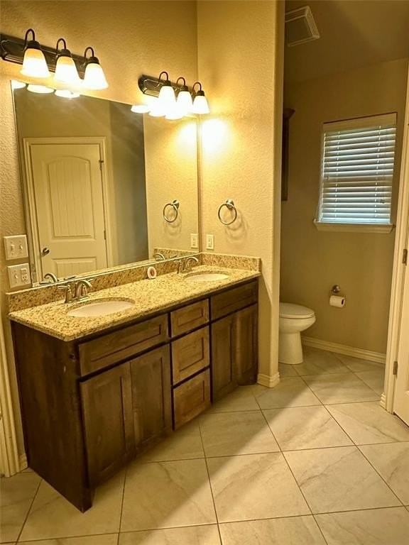 1409 Lauren Ln - Photo 7 of 12
