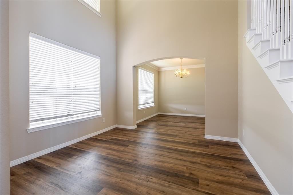 4541 Hawkhurst Dr - Photo 5 of 27