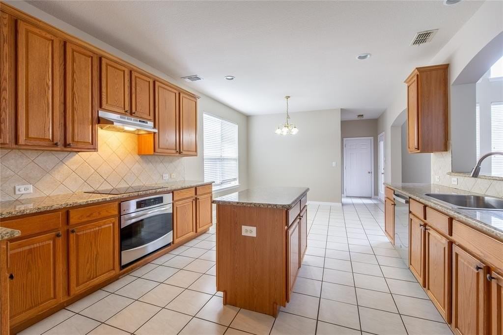 4541 Hawkhurst Dr - Photo 6 of 27