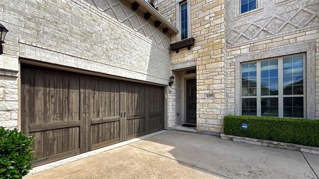 1377 Rolling Thunder Rd - Photo 4 of 34