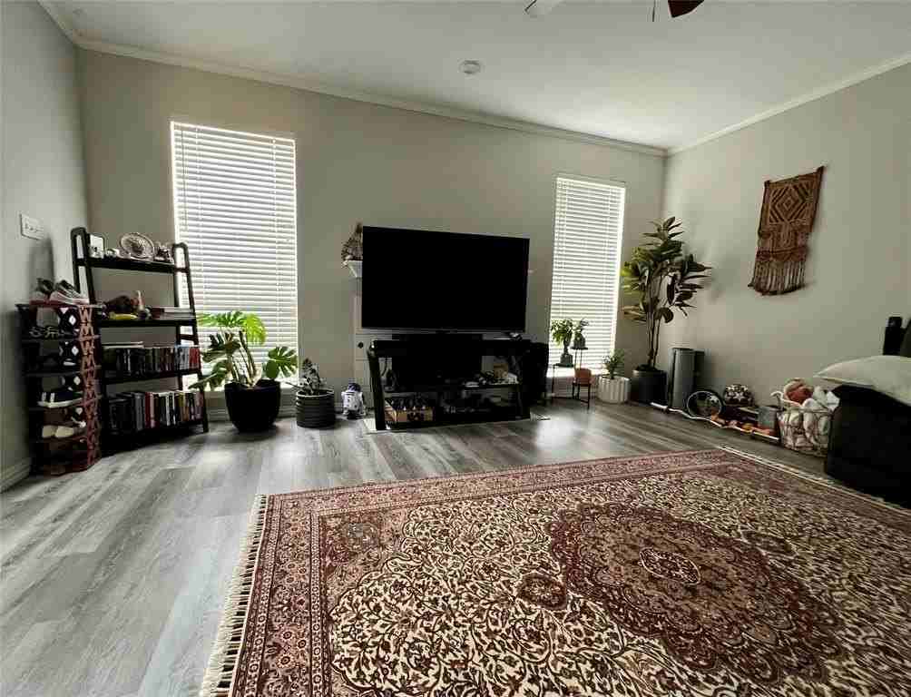3035 Brookshire Dr - Photo 2 of 15