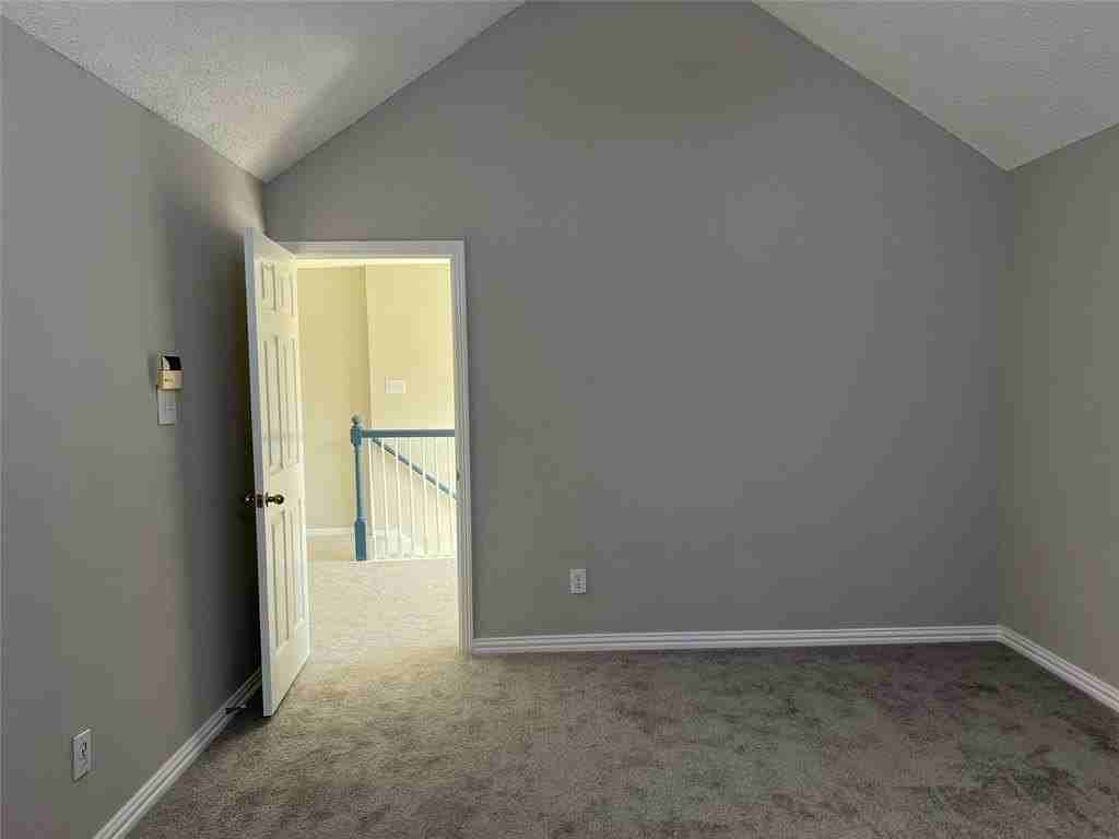 3035 Brookshire Dr - Photo 4 of 15
