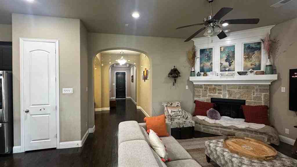 8052 Otis Dr - Photo 7 of 20