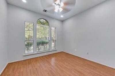 2440 Brycewood Ln - Photo 4 of 18