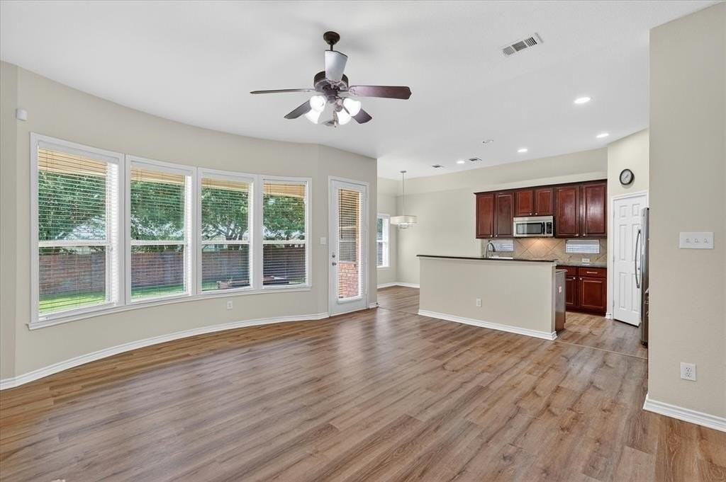11823 Eden Ln - Photo 4 of 24