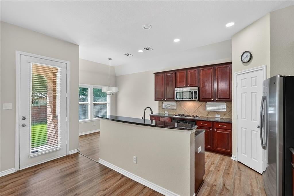 11823 Eden Ln - Photo 6 of 24