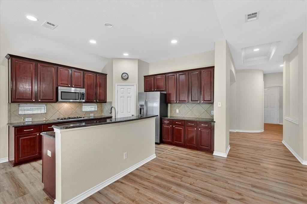 11823 Eden Ln - Photo 7 of 24