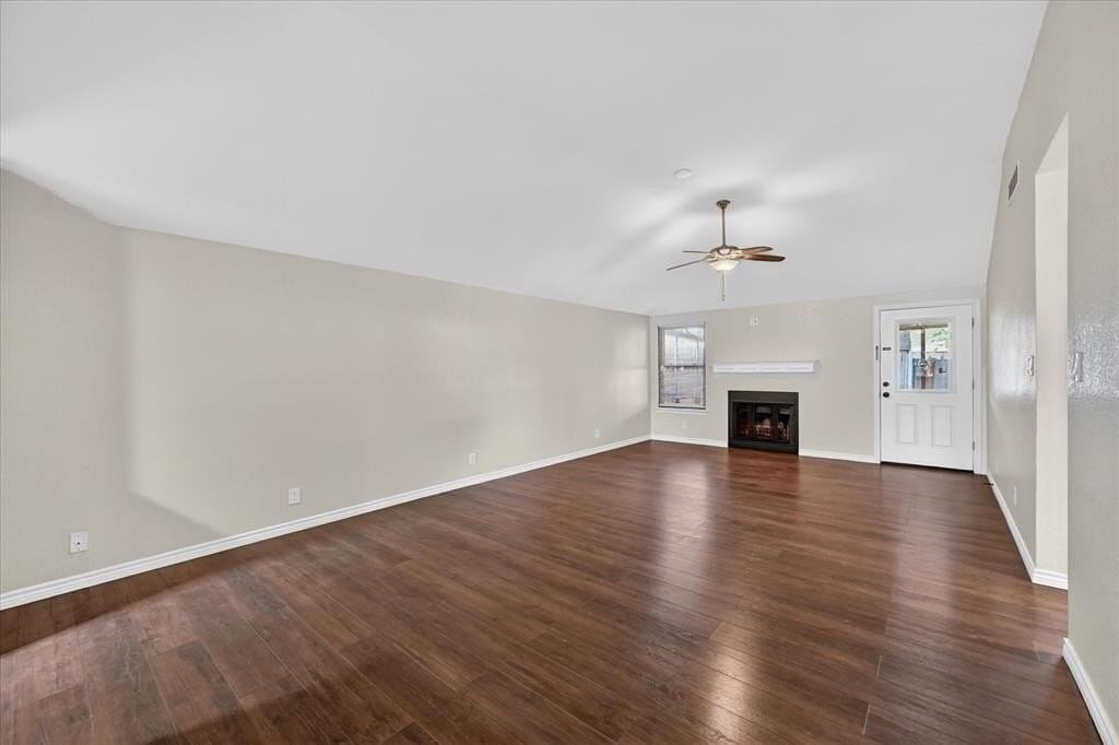 1419 Woodfern Dr - Photo 5 of 28