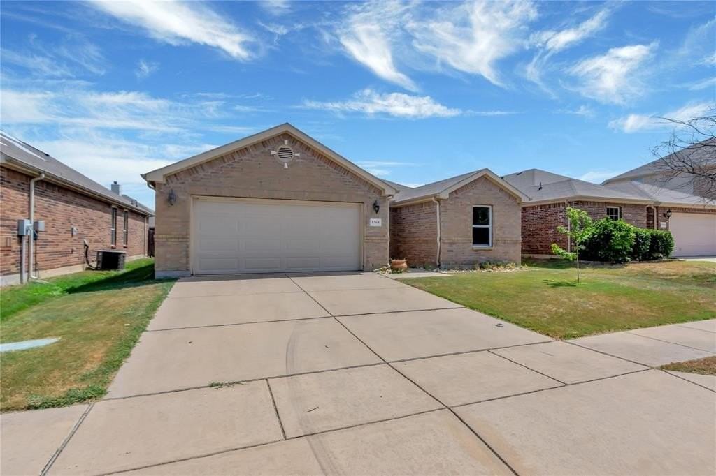 5760 Fountain Flat Dr - Photo 3 of 35