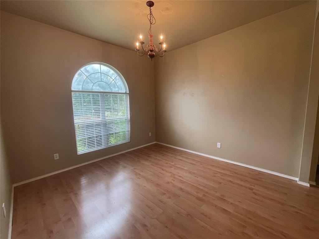 9328 Sycamore St - Photo 4 of 25
