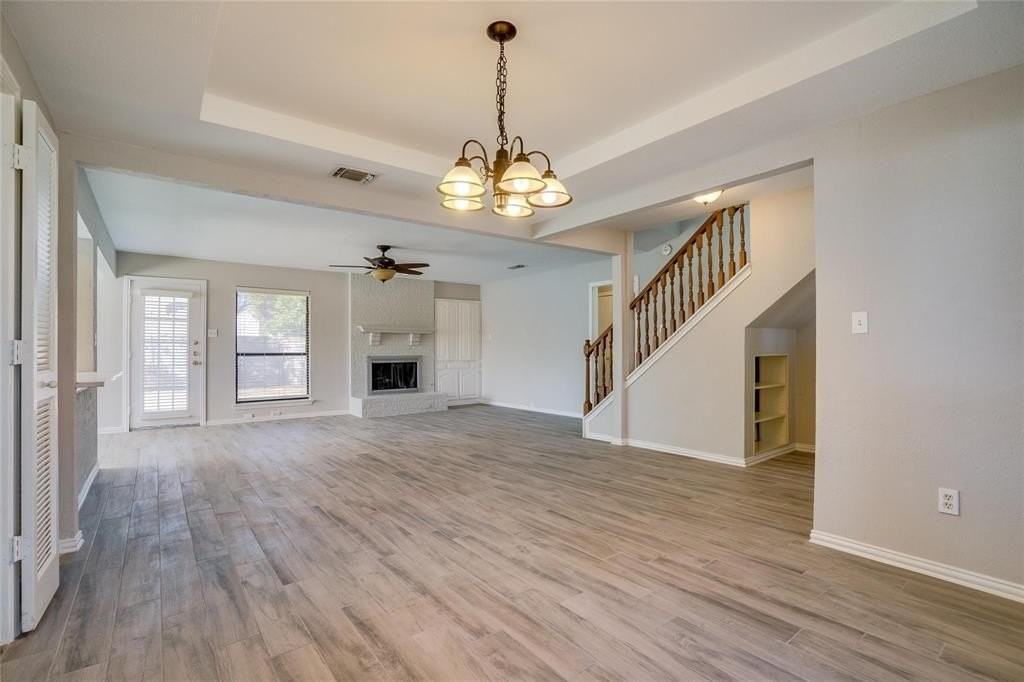 3301 Darion Ln - Photo 5 of 28