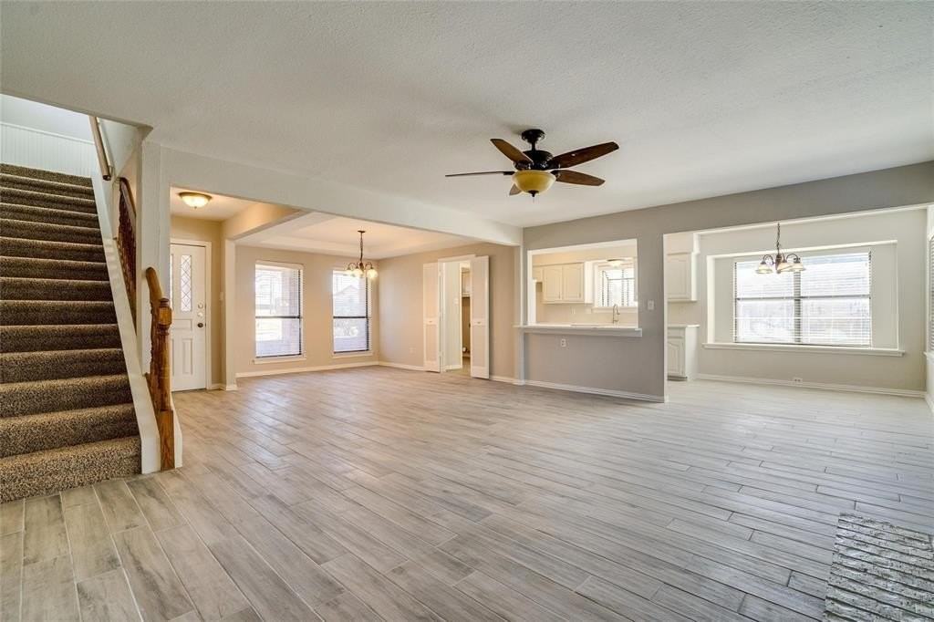 3301 Darion Ln - Photo 6 of 28