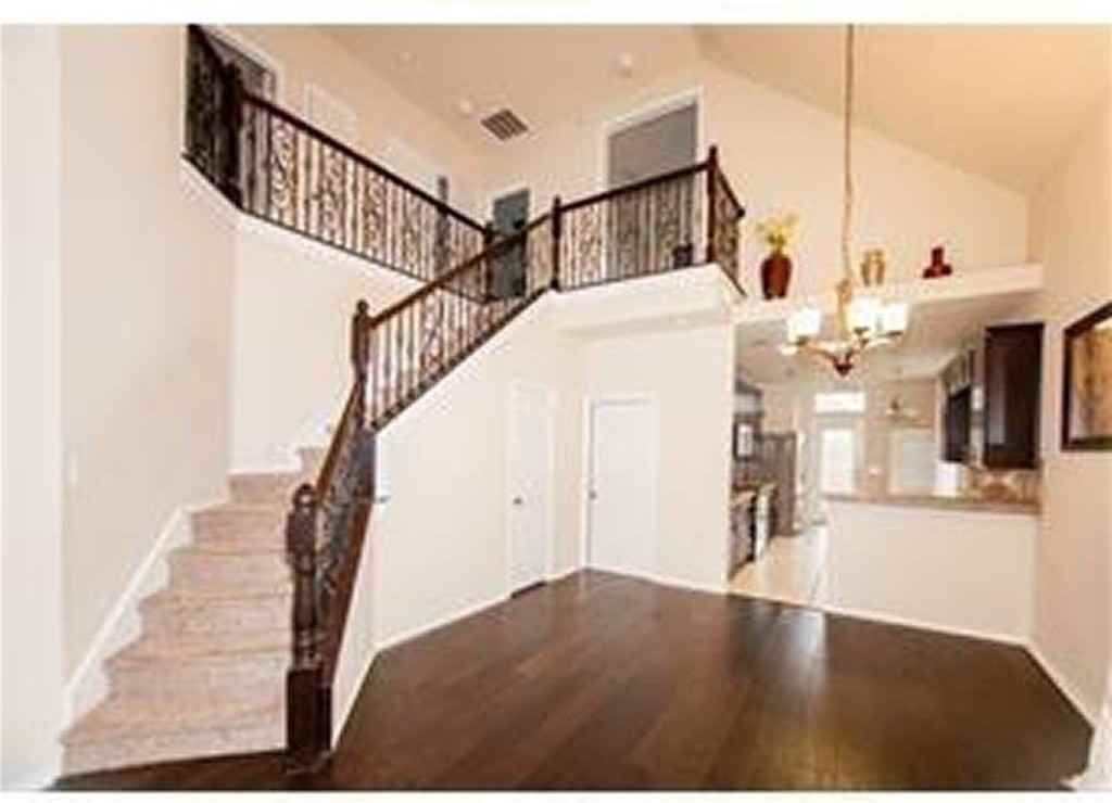 11397 Fountainbridge Dr - Photo 6 of 17