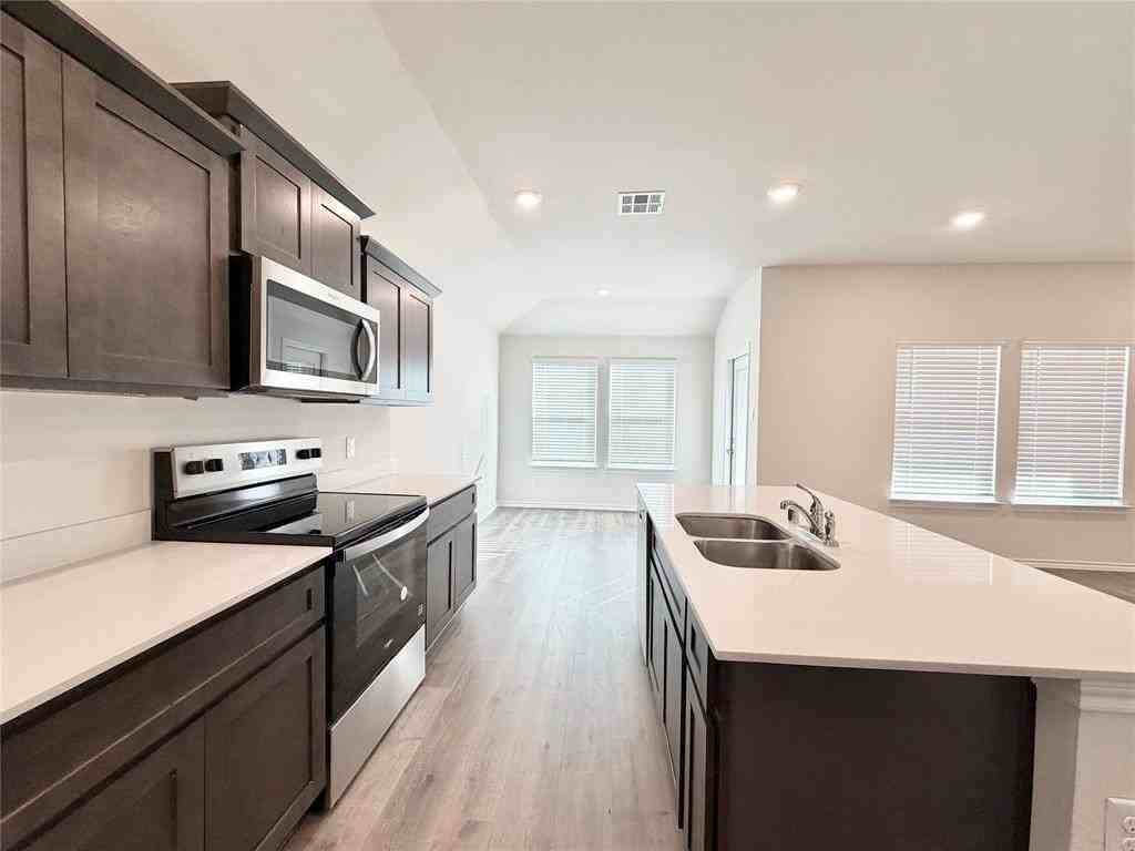 341 Dry Creek Ln - Photo 7 of 40