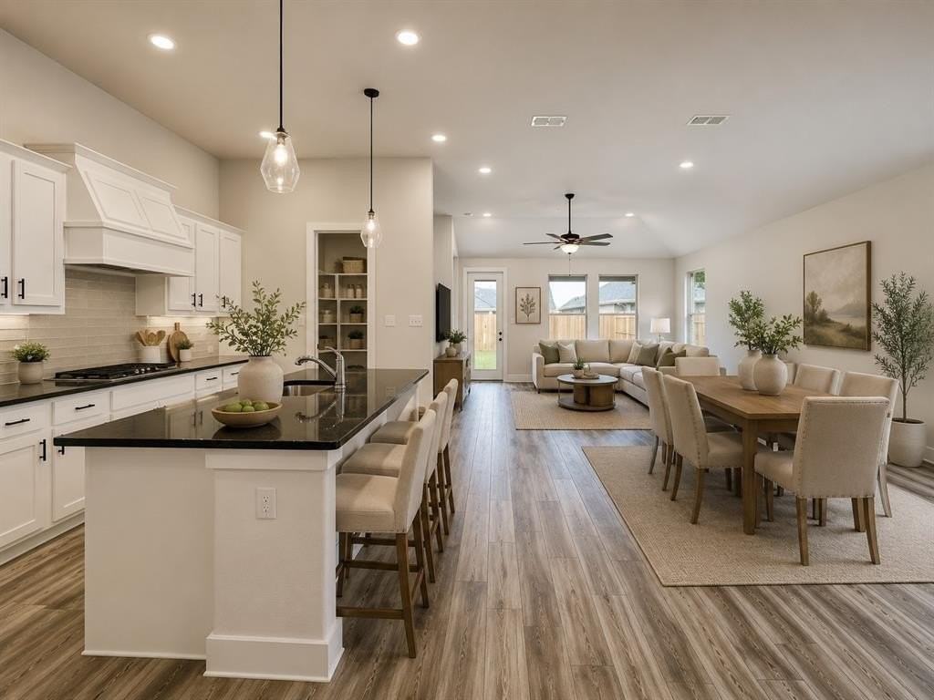 1829 Arbor Dr - Photo 4 of 27