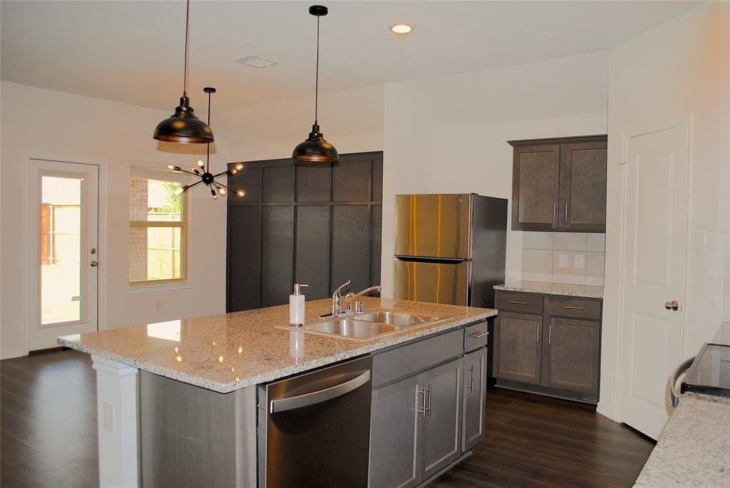 6217 Bracken Dr - Photo 2 of 31