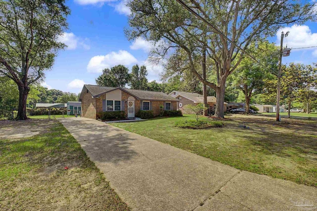 5706 Ventura Ln - Photo 2 of 32