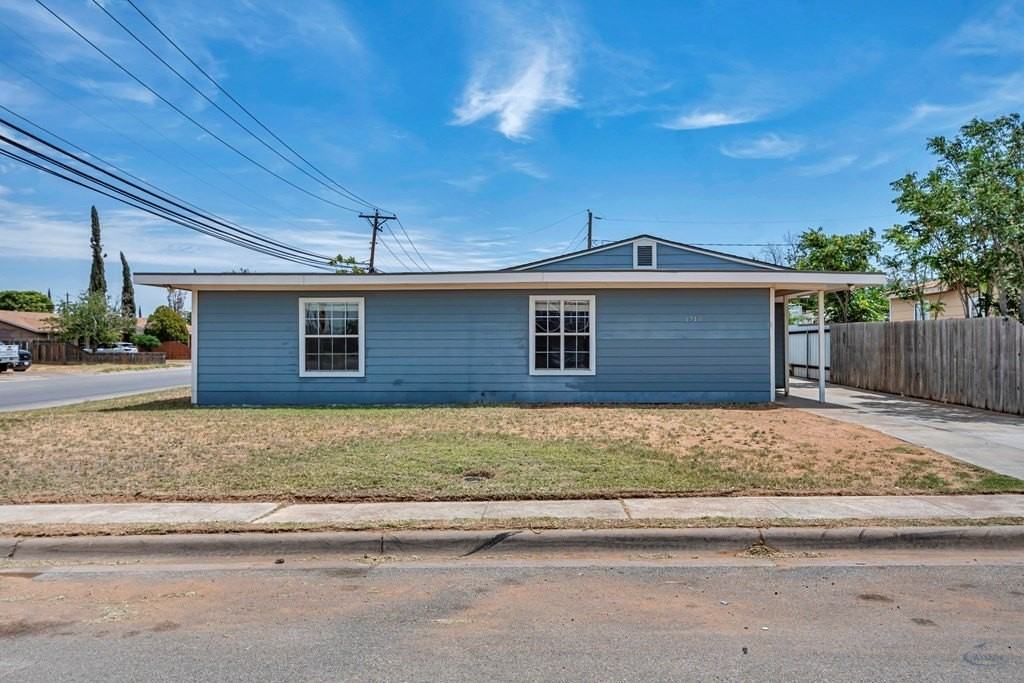 1710 N Weatherford St - Photo 3 of 40