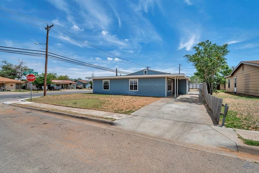 1710 N Weatherford St - Photo 6 of 40