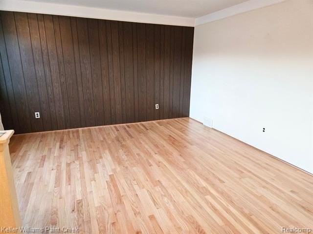 28606 Denise St - Photo 3 of 24