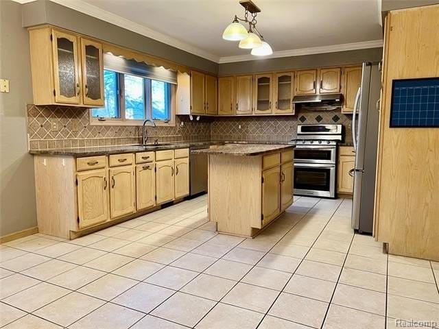 3263 Primrose Dr - Photo 7 of 34