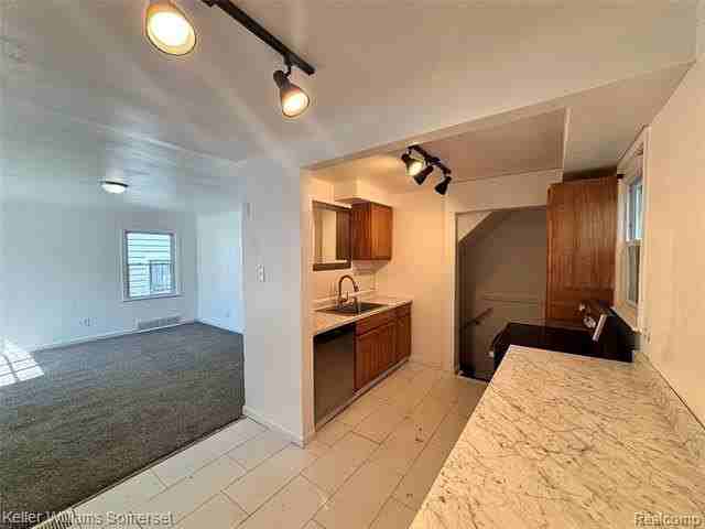 18350 Codding St - Photo 4 of 14