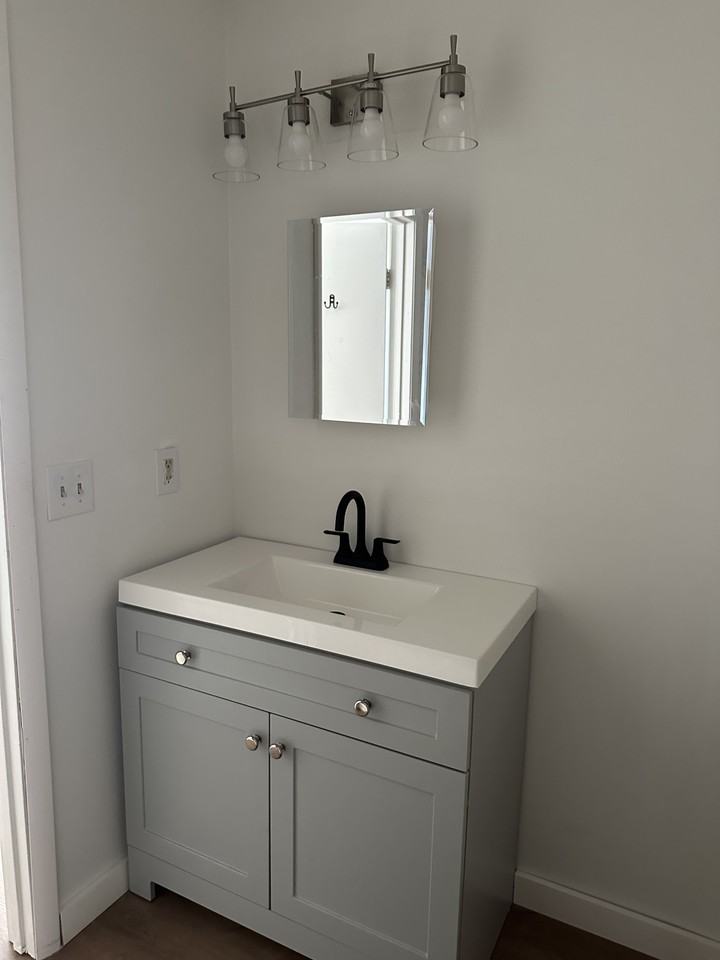 2931 Se 52nd Ave #A - Photo 5 of 8