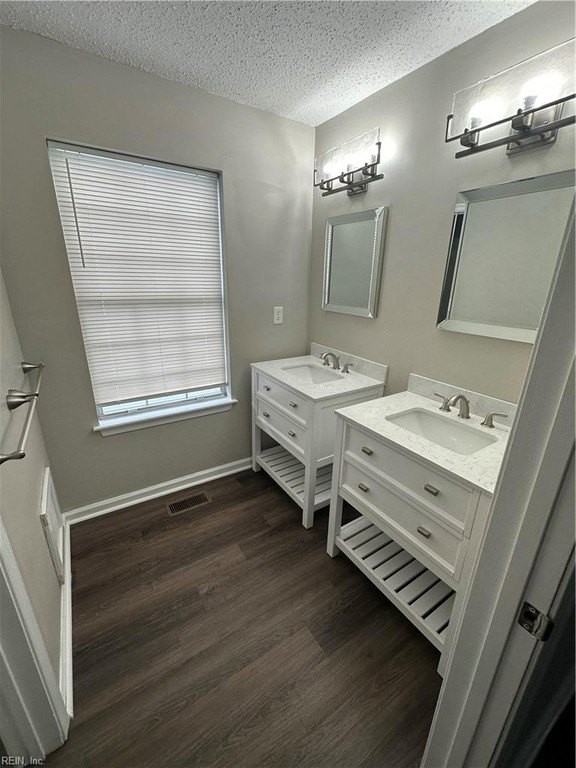 234 Ferdinand Cir - Photo 4 of 18